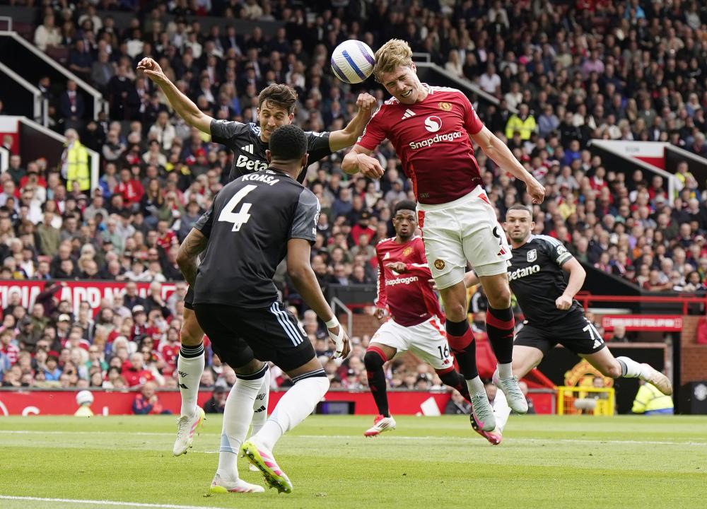 佩林卡：我把里夫斯绝杀森林狼的照片印在高尔夫球上送给了他